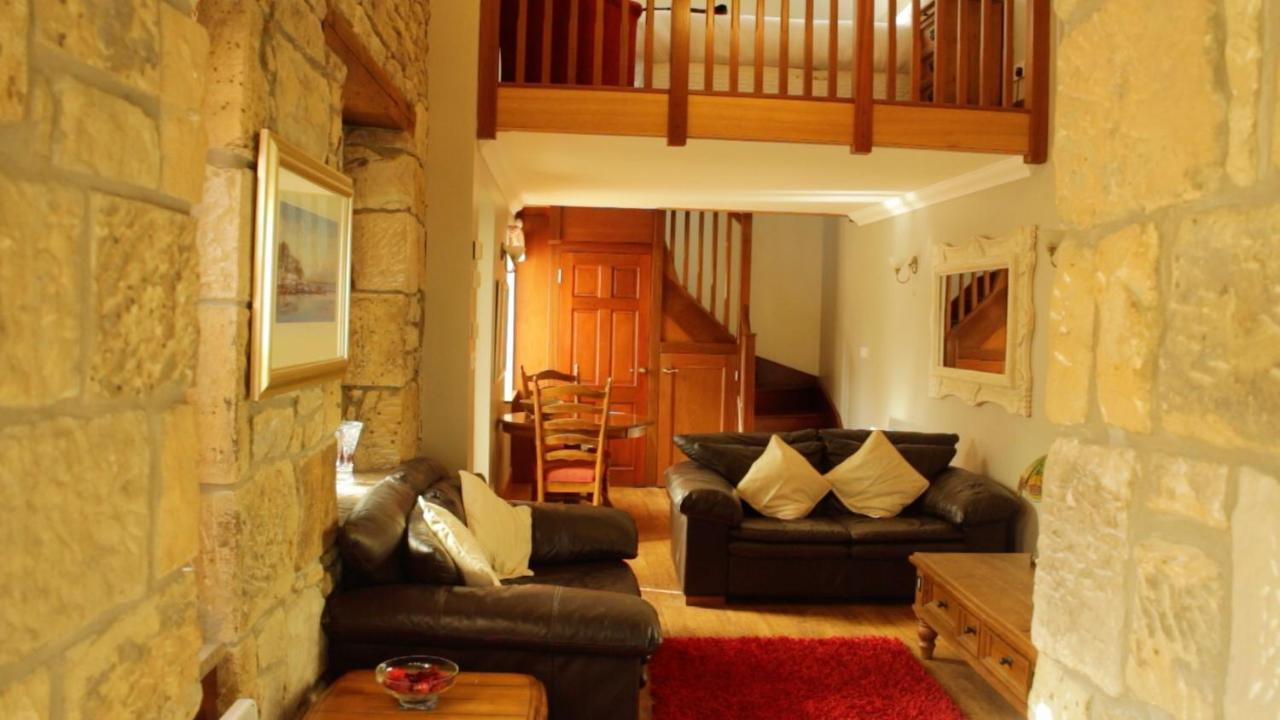 Smiddy Lodge Balloch Exterior foto